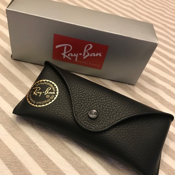 Ray-Ban Aviator Sunglasses - Black and Gold